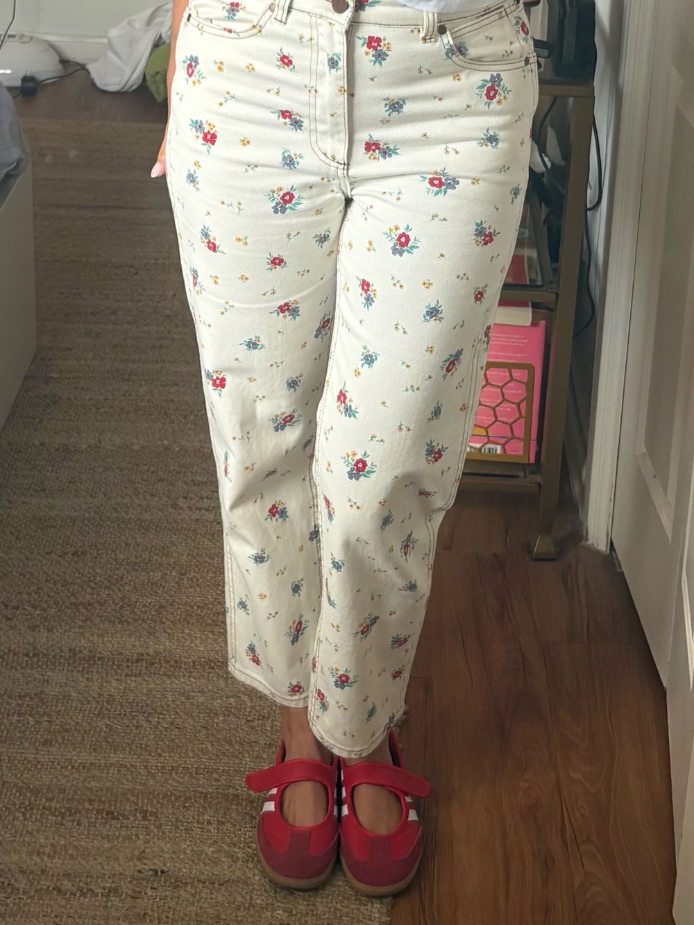 Wrangler Cream Floral Cropped Jeans with Multicolor Blossom Print